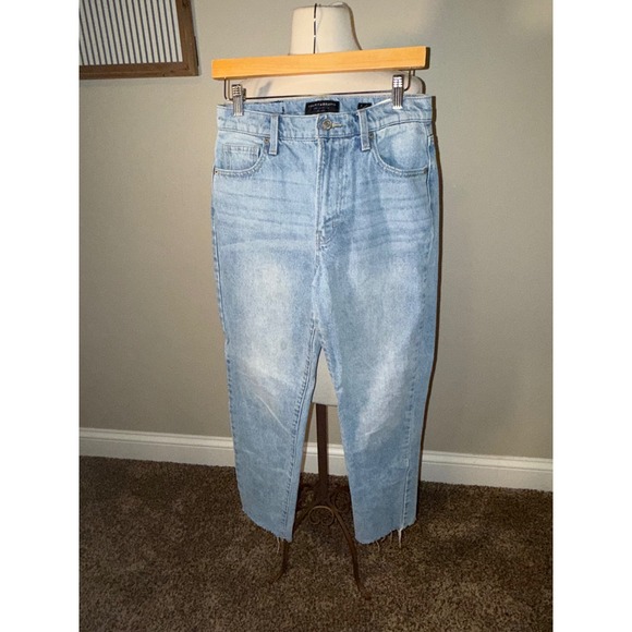 Lucky Brand Denim - Lucky Brand High Rise Mom Jean Drew Light Wash Distressed Raw Hem Womens Size 27